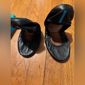 Black Tieks matte black ballet flats
